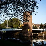 Sweets - Gerben Wagenaarbrug