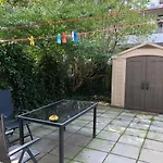 House With Garden, 10 Min From City Centre