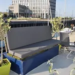 Private Lodge on Houseboat Amsterdam