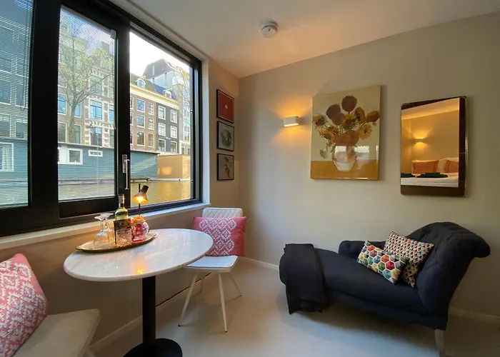 Houseboat Sophia