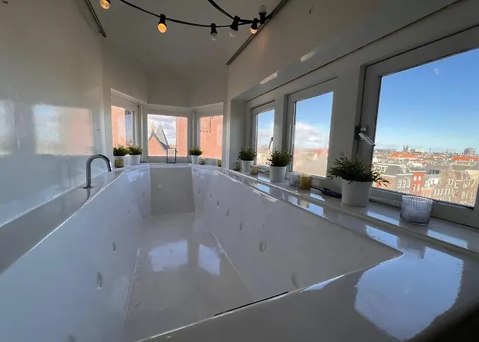 Awesome Rooftop Penthouse Apartment With Large Terrace