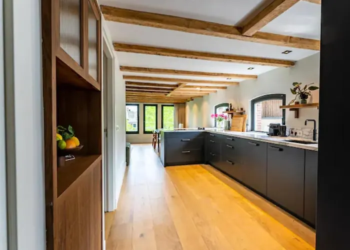 Ar Luxury Central Apartment