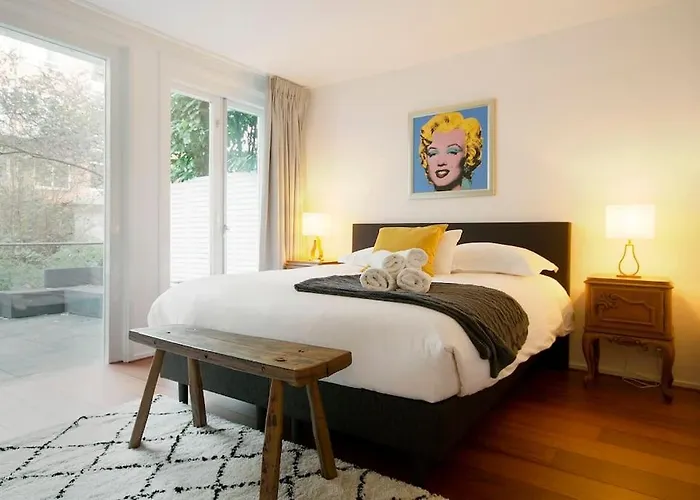 New 4P Renovated Apartment @Best Location Jordaan