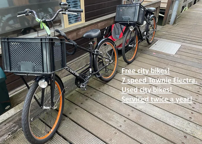 Houseboat Apartment With Water Terrace, Free Parking, Free Bikes & Fast Wifi