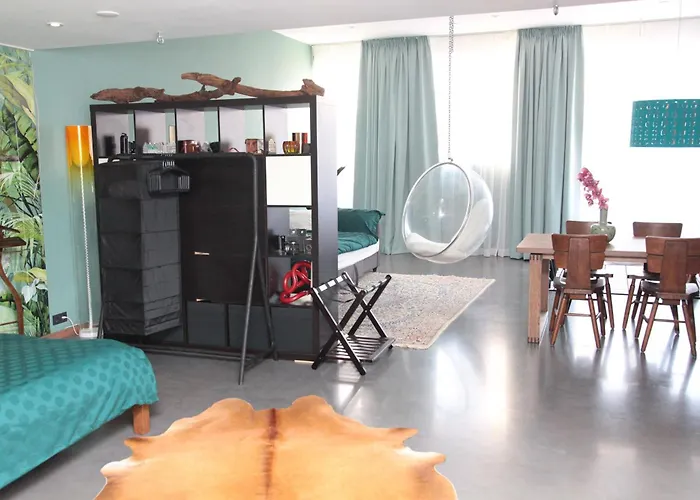 Private Studio - Free Parking