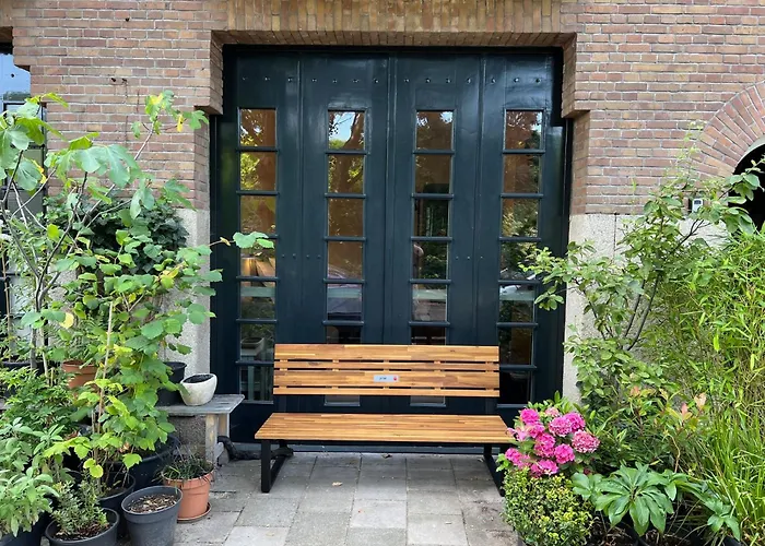Garage Bnb