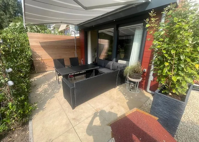 Luxe Appartement Bij Zuidas Met Tuin En Buitendouche