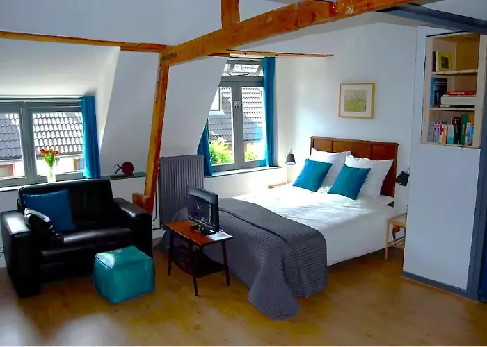 Apartement With Terras In Amsterdam Noord