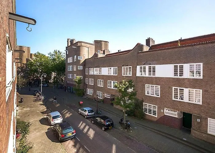 Beautiful Local Apt In The Heart Of Amsterdam