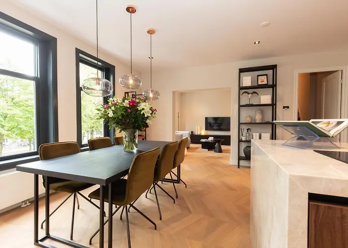 Luxury Apartment In Amsterdam City Centre
