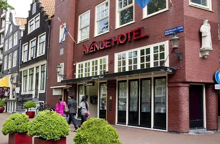 Avenue Hotel