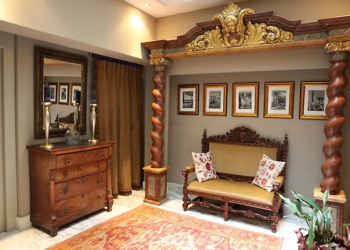 Hendrick De Keyser Apartment