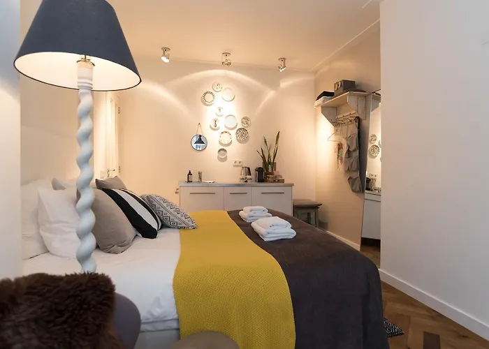 Prinsengracht Cozy Retreat