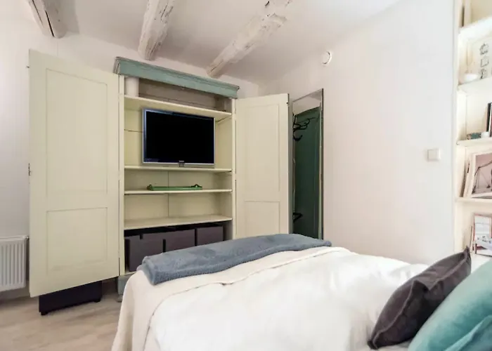 Boutique Studio With Amazing Location