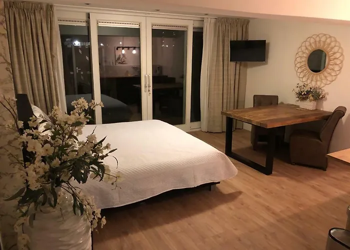 Garden Room&Economy Room