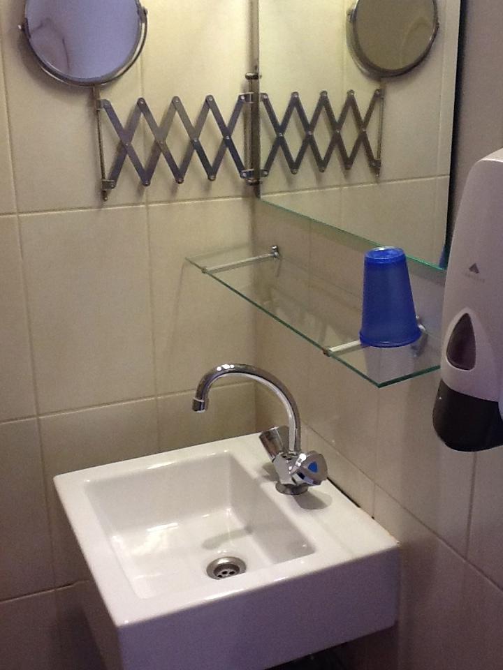 Max Hotel