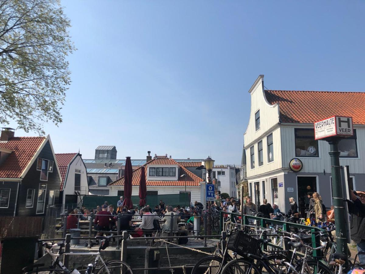 Private - Free Parking Couette-café 2*