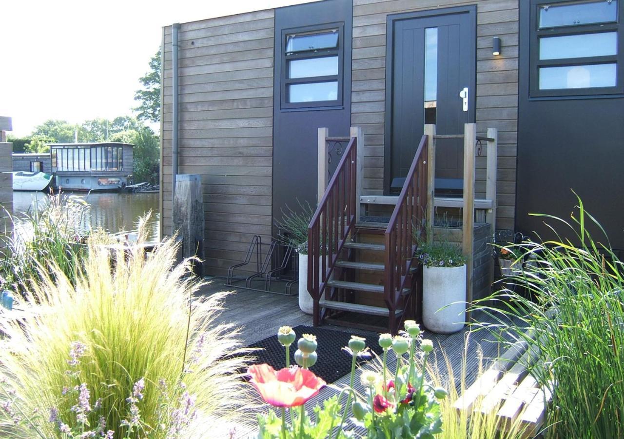 Watervilla-albertje Acomodação com café da manhã  *