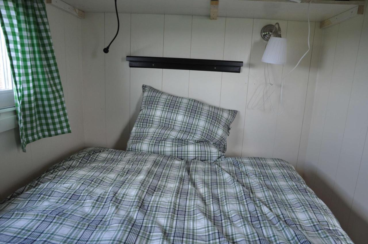 Bed & Breakfast Your Waggon At The Cow's Paradise Amsterdam