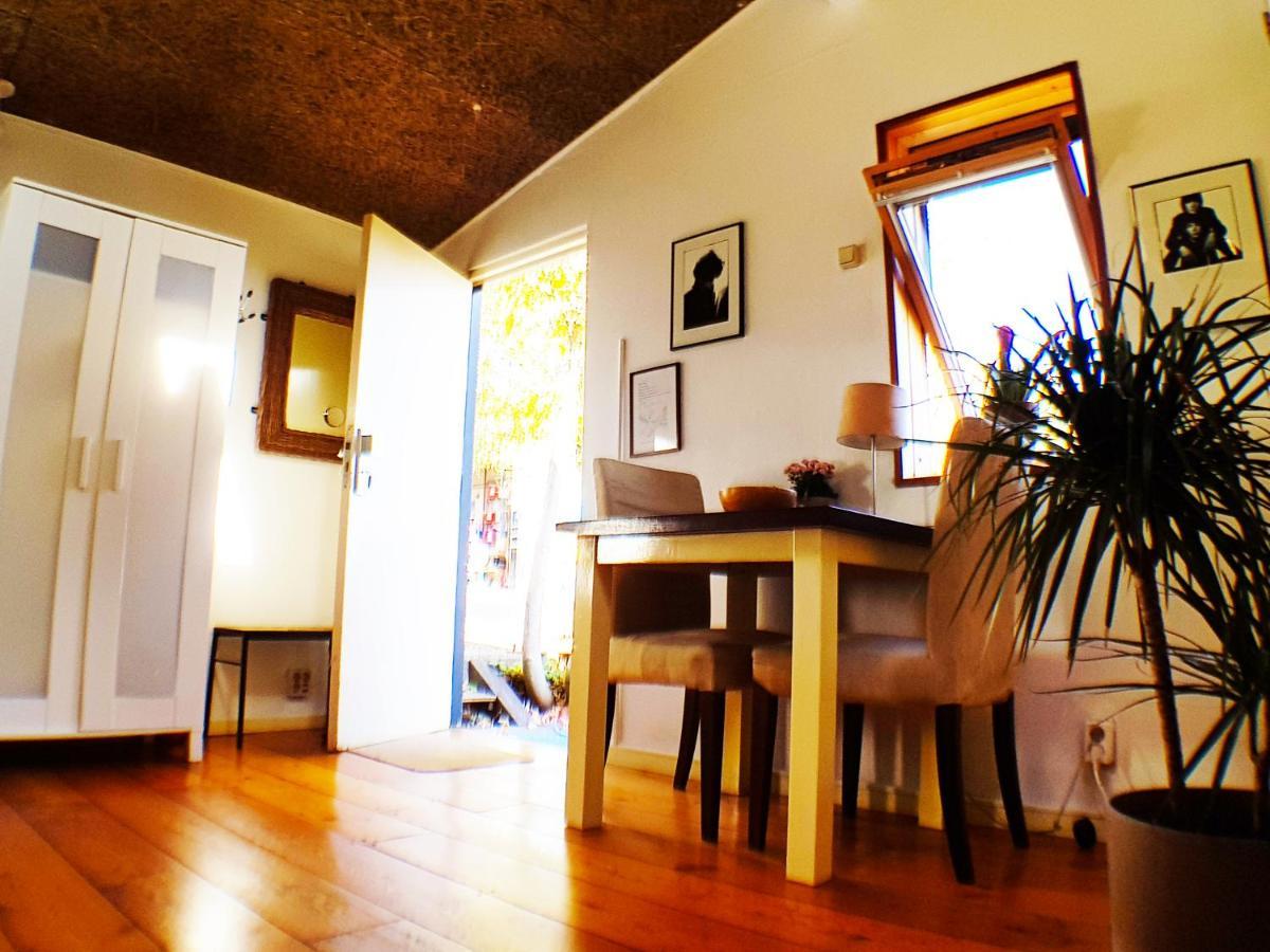 Bed & Breakfast Romantic Quiet On The Canal Amsterdam