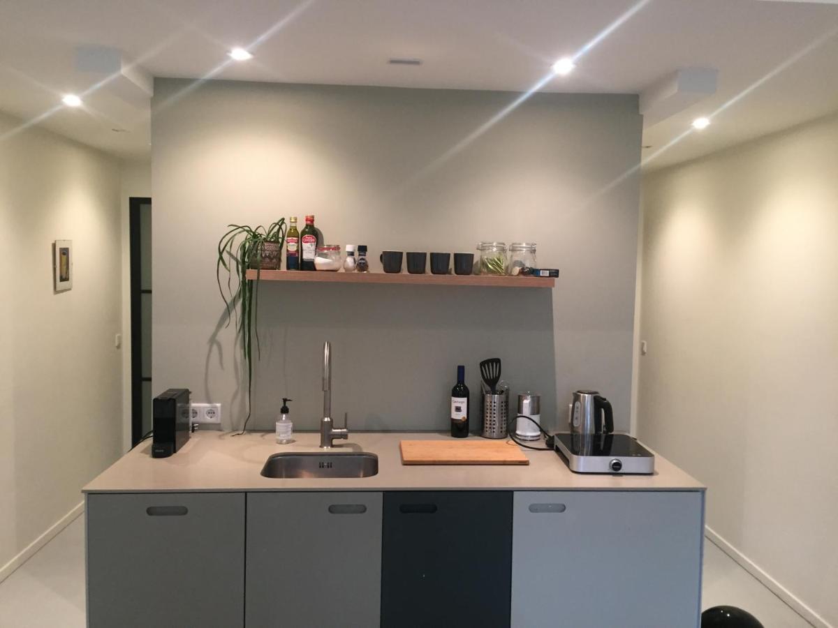 Bed & Breakfast Studio 28a6 With Free Parking Place