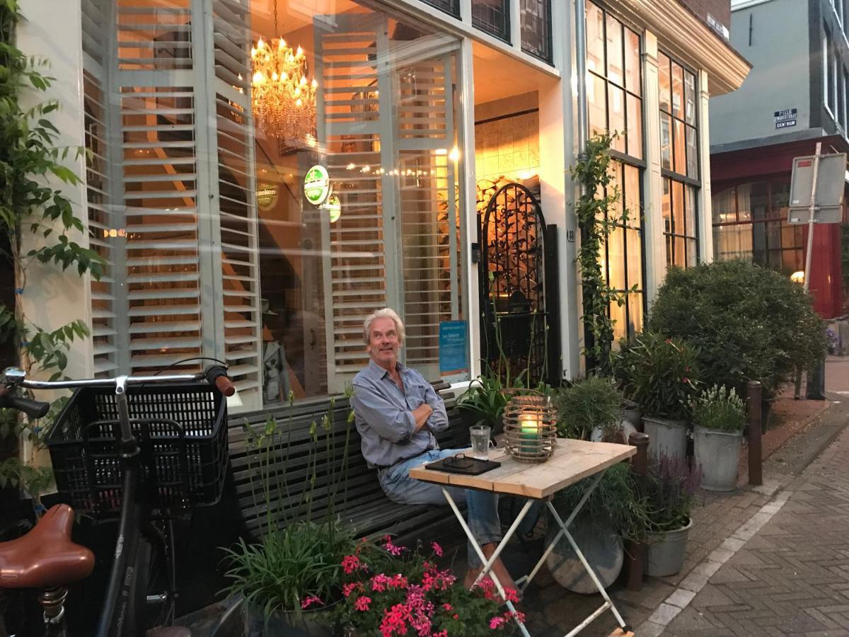 The African Lily Bed & Breakfast Amsterdam