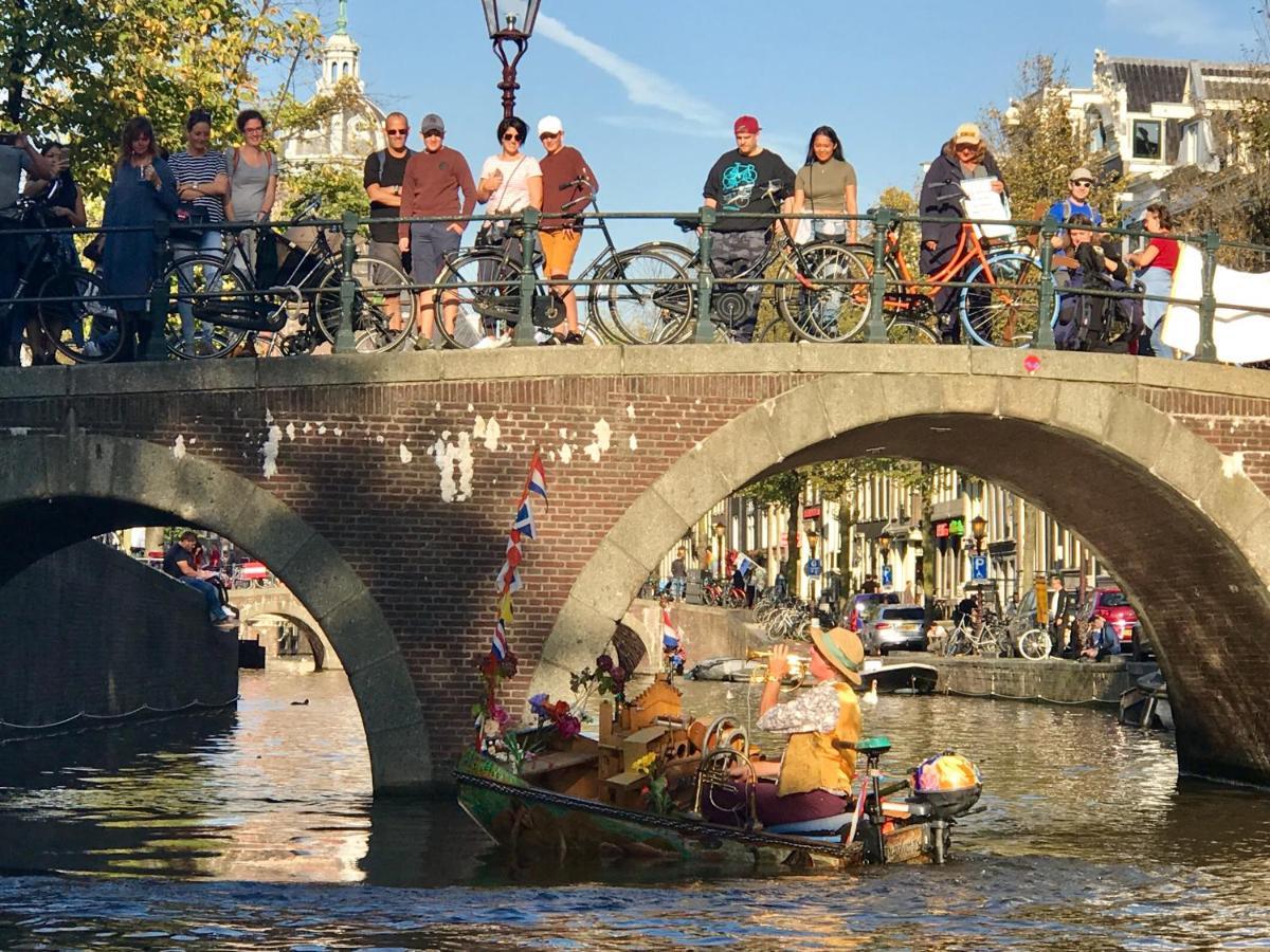 The African Lily Bed & Breakfast Amsterdam