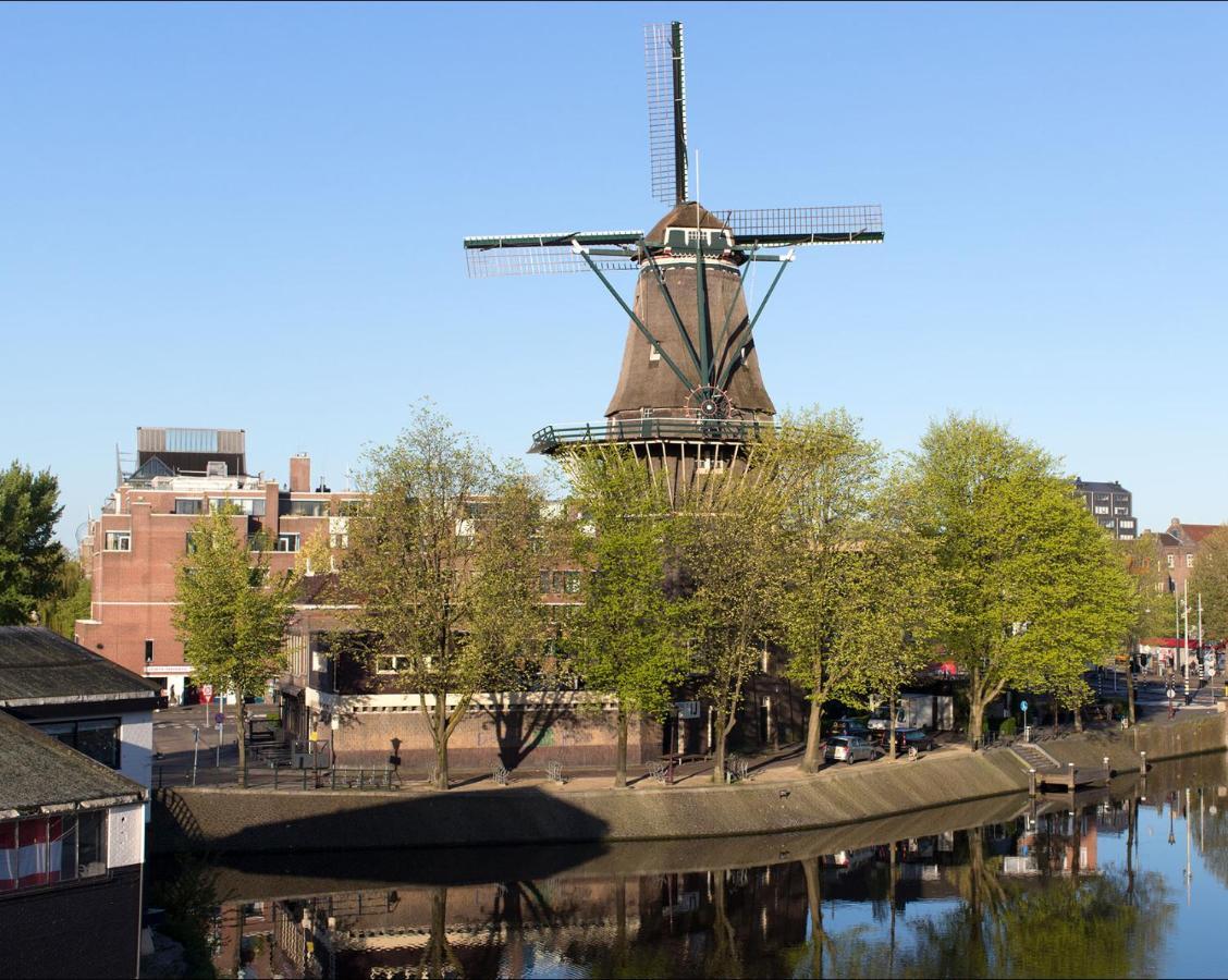 Romantic Quiet On The Canal