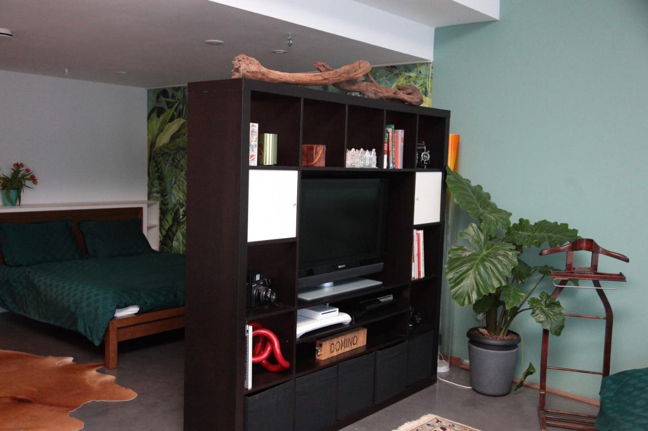 Private - Free Parking Bed & Breakfast 2*