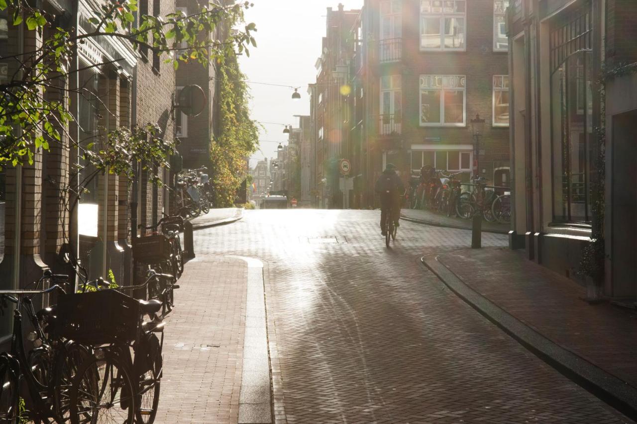 Couette-café Luxurious In Jordaan Couple Getaway Amsterdam