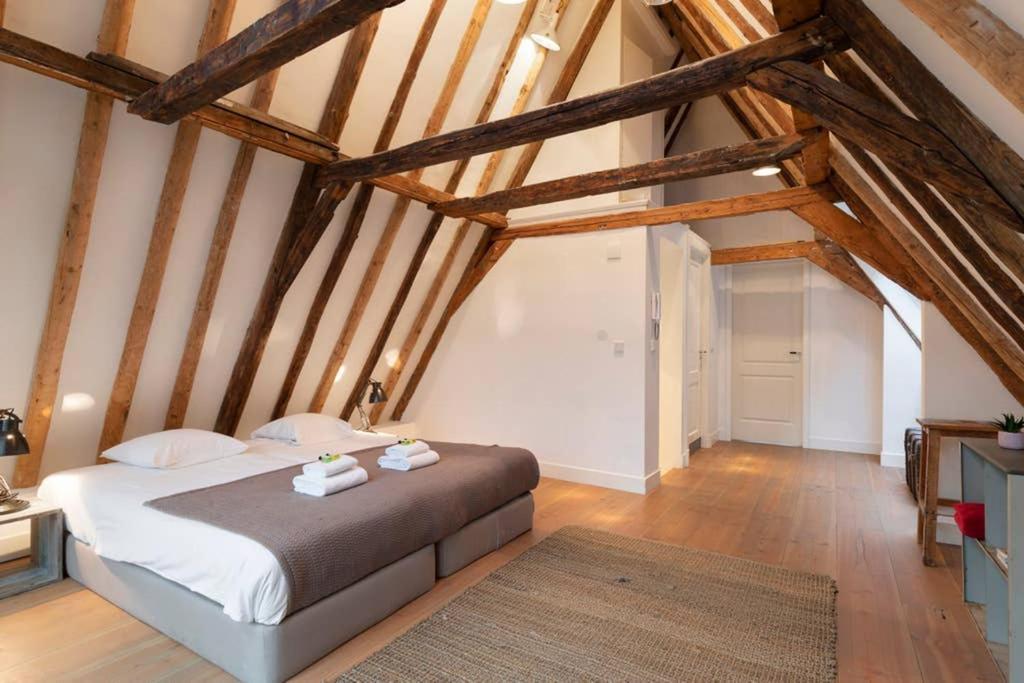 Lovely Jordaan Apartment