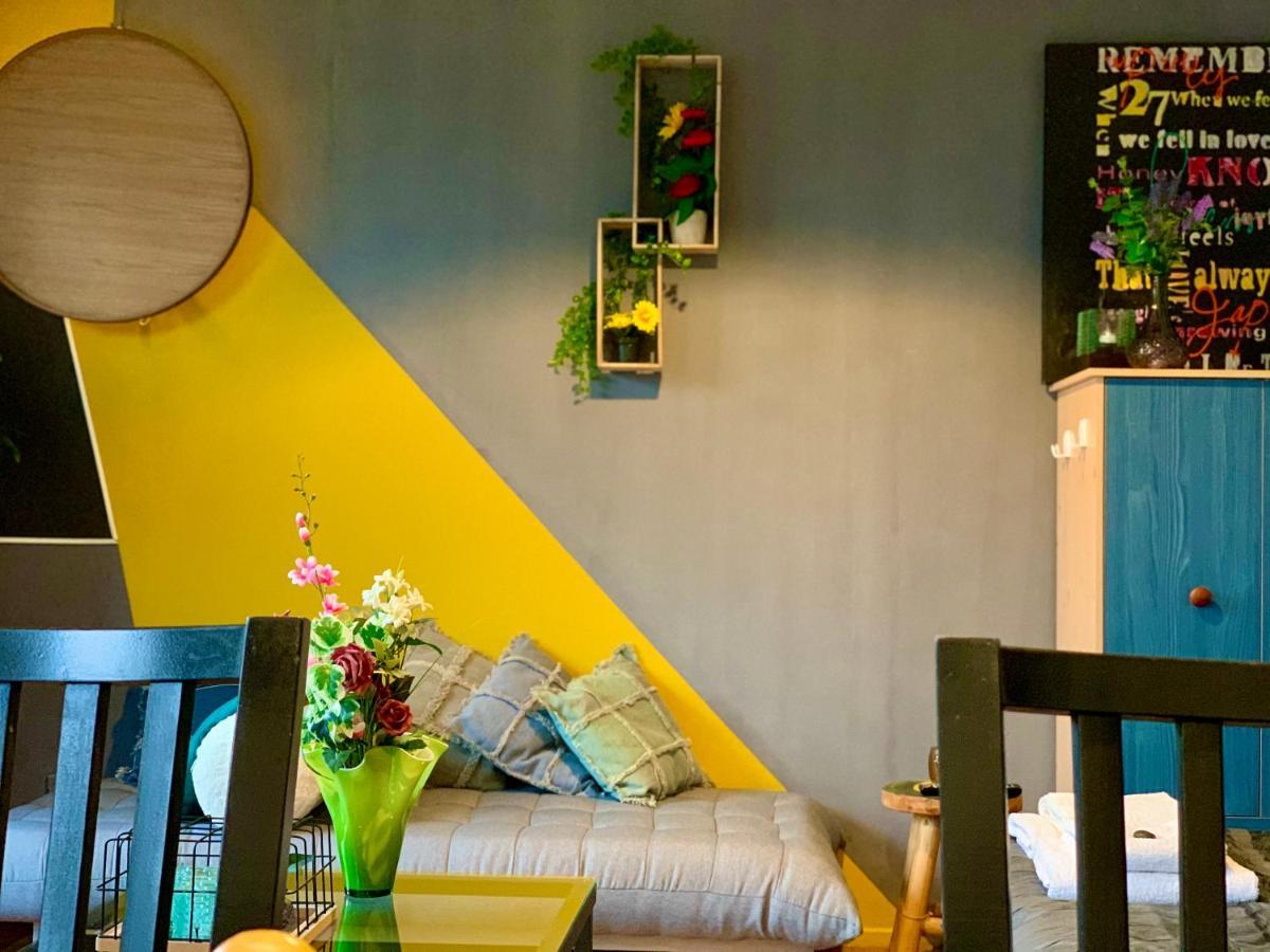 2-room Flat Near Arena N Ziggo Dome, Perfect For 2 Couples Apartment