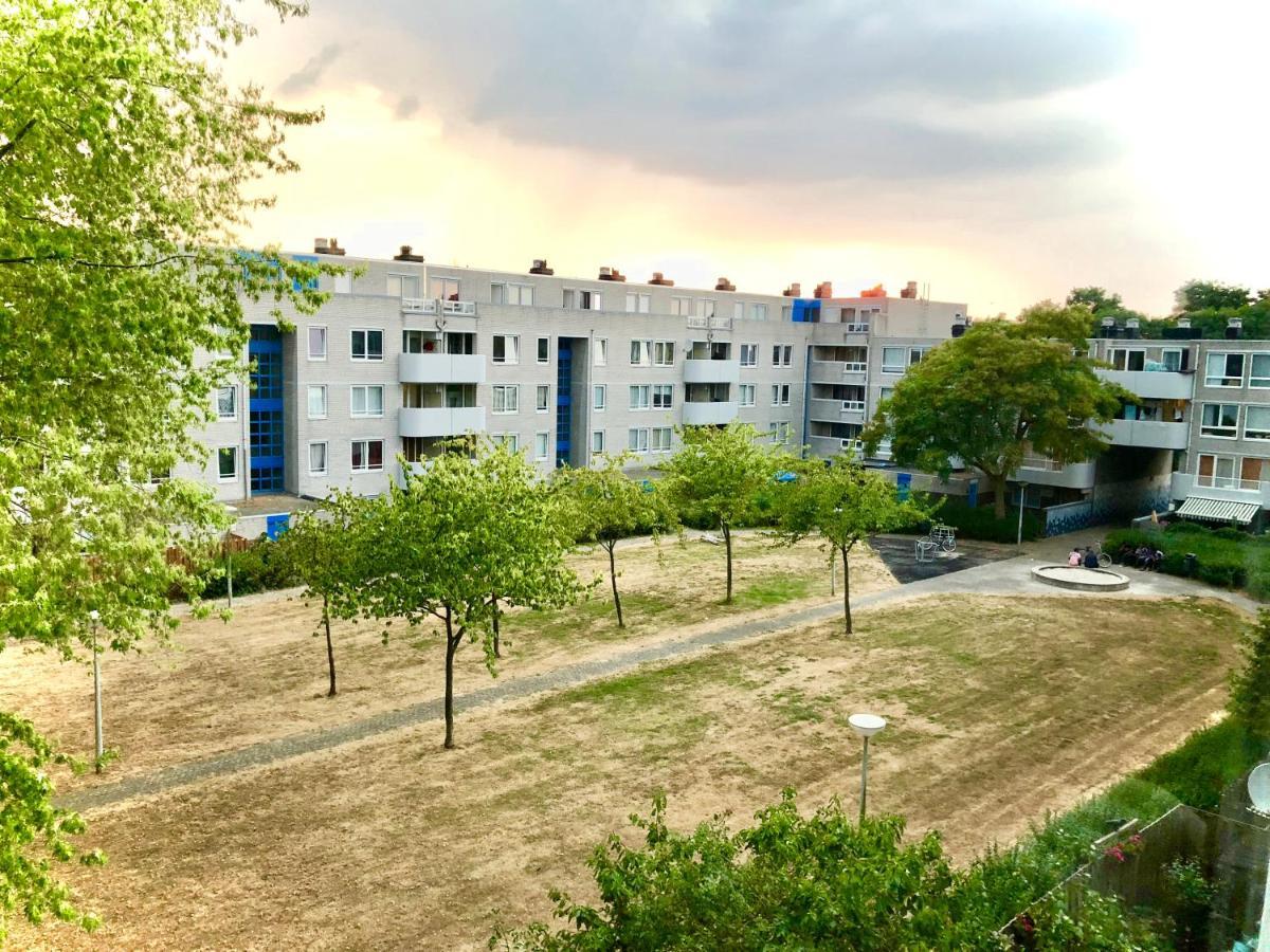 Apartment 2-room Flat Near Arena N Ziggo Dome, Perfect For 2 Couples *