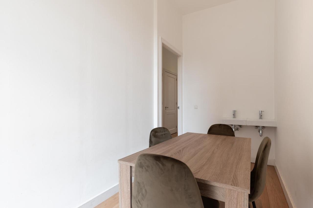 Comfortable Central With Private Balcony Appartement *