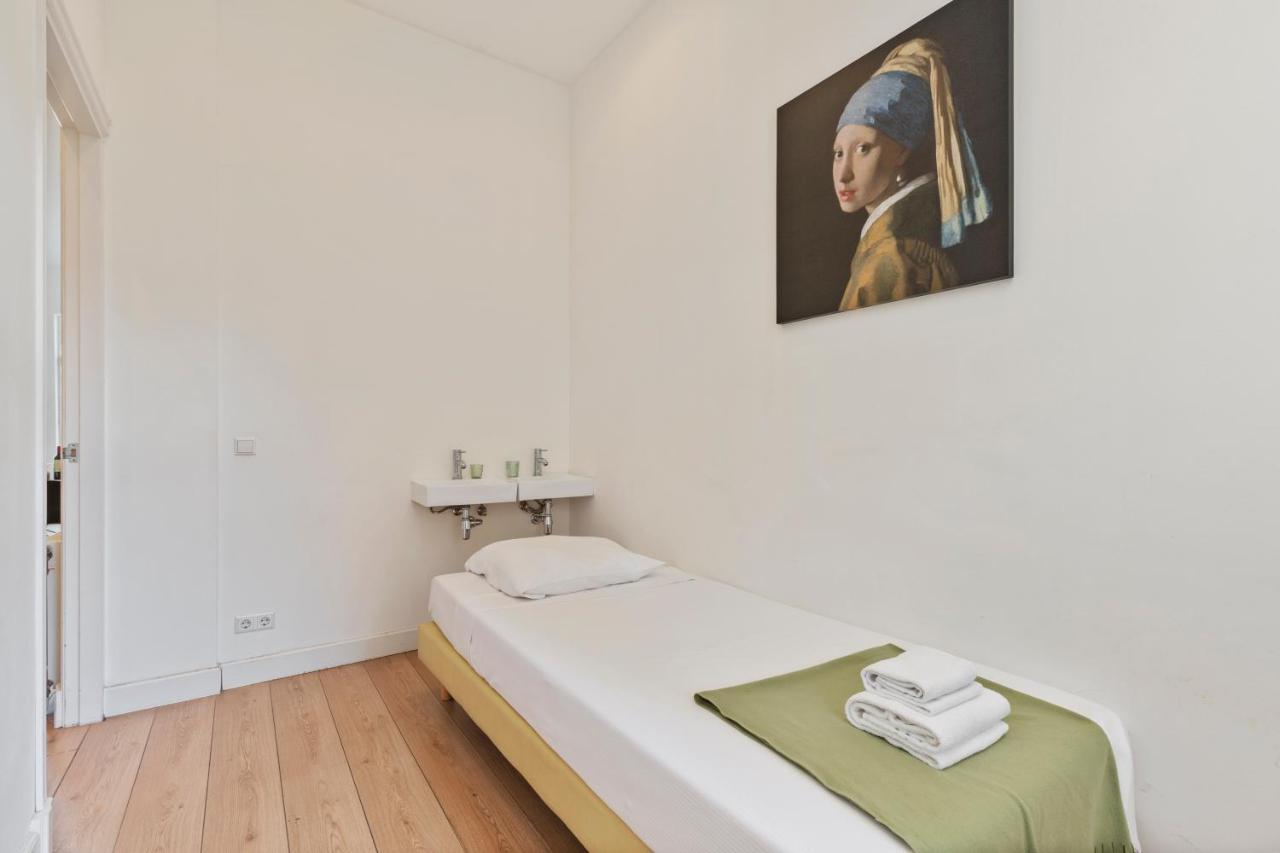Canal View With Private Balcony * Amsterdam