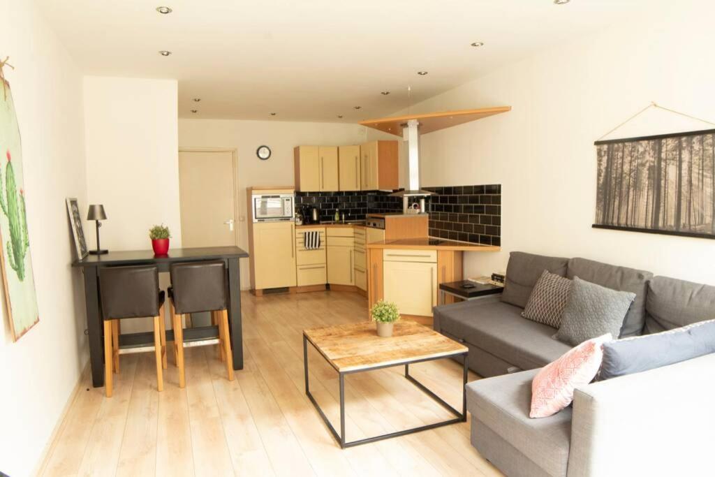 Inner Circle Apartment *