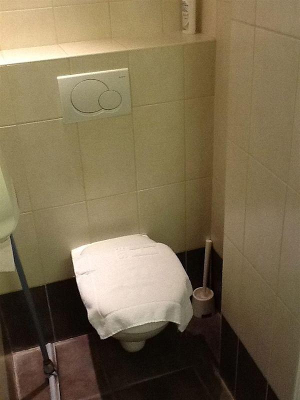 Max Hotel