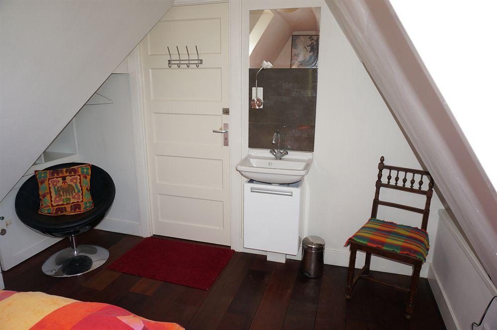 Xaviera's Bed & Breakfast 2*