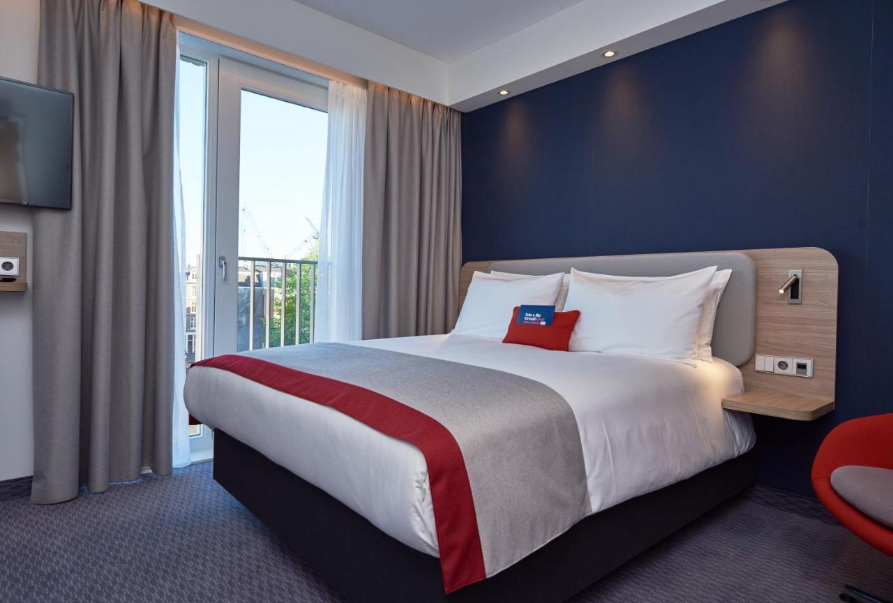 Hotel Express - Hall By Ihg 3*