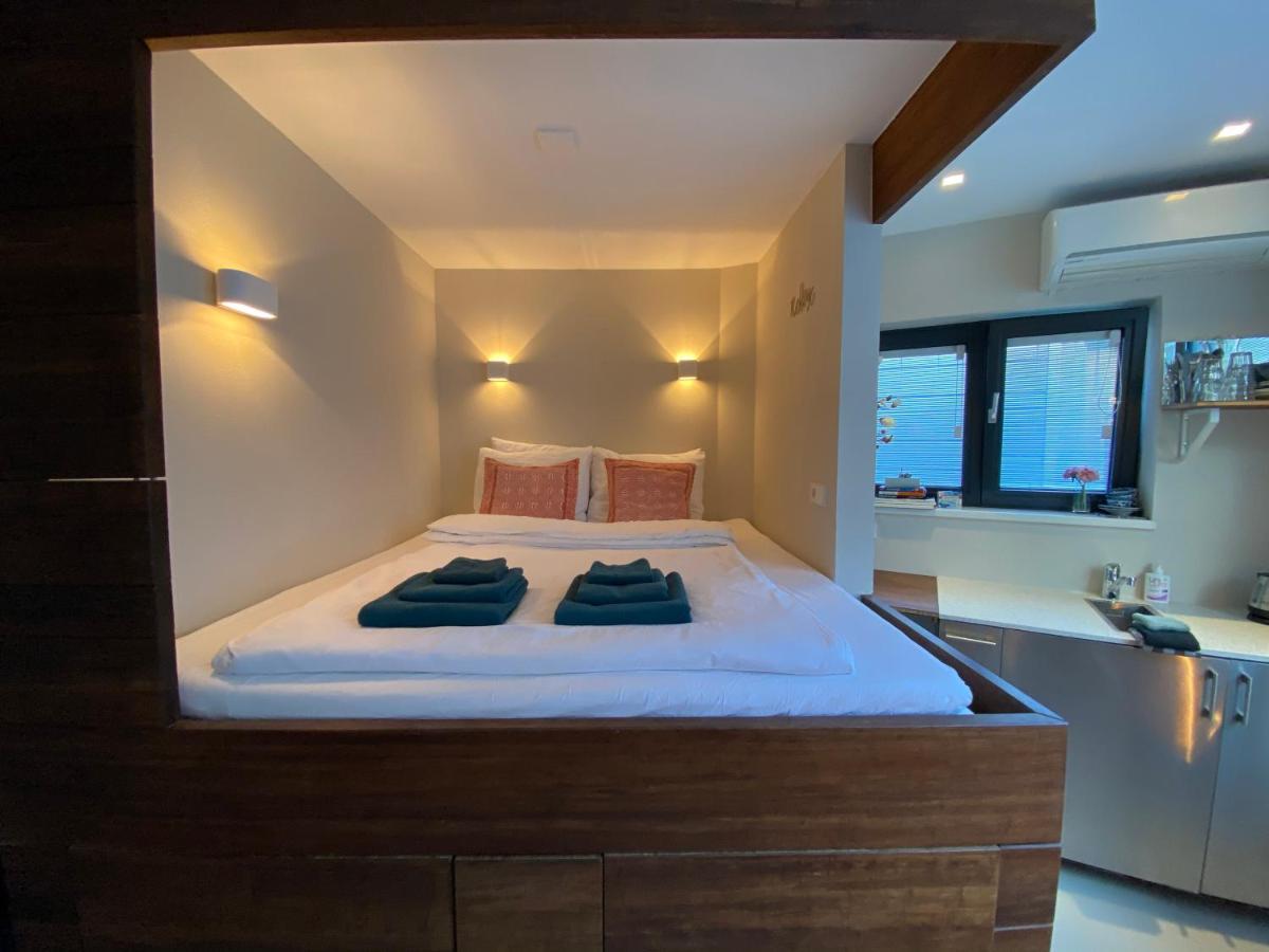 Houseboat Sophia Guest house *
