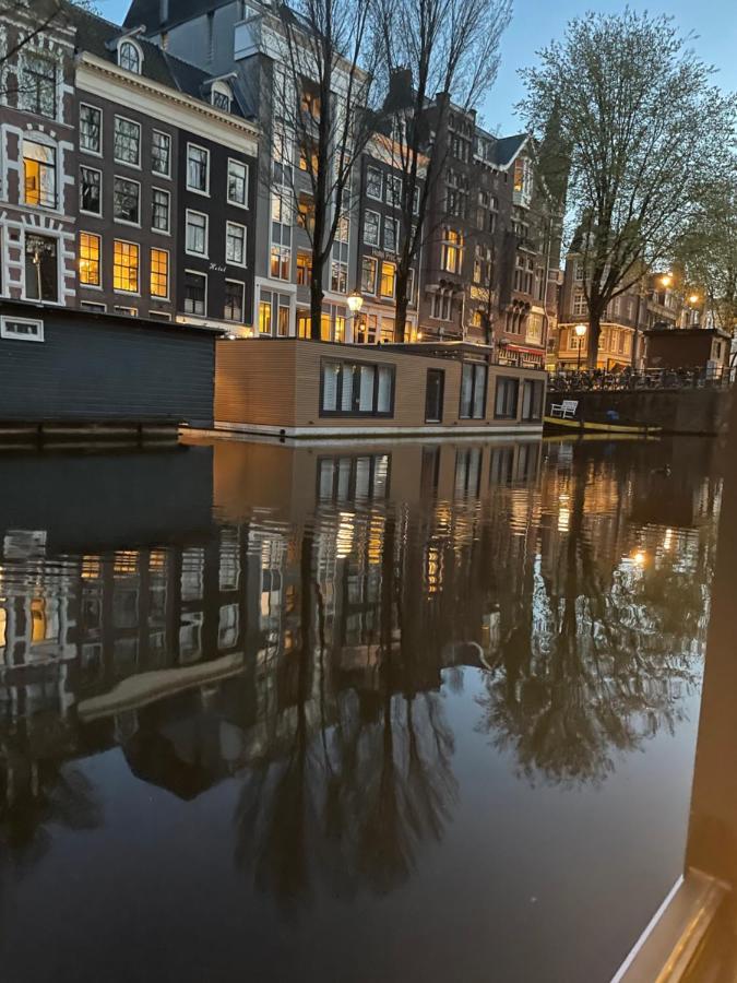 Houseboat Sophia Amsterdam