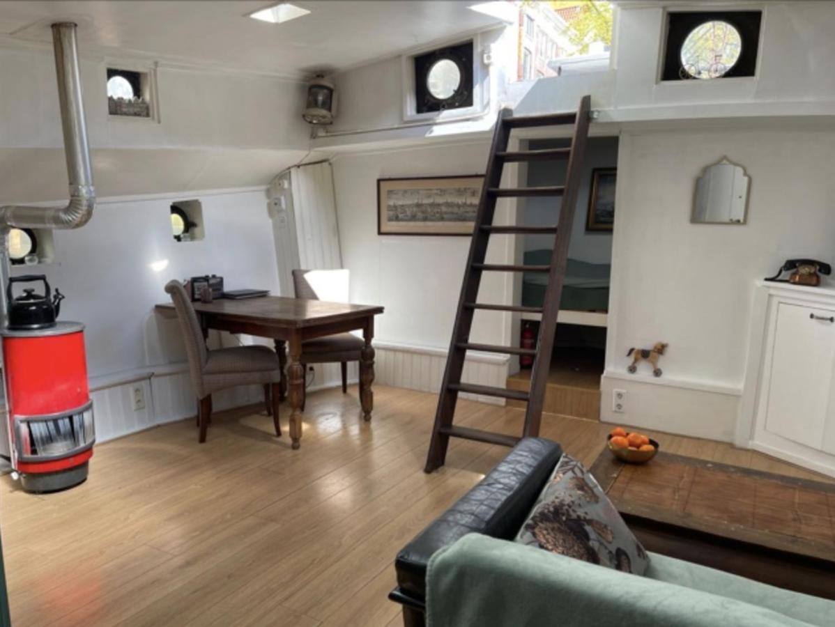 Romantic Houseboat Frühstückspension Amsterdam