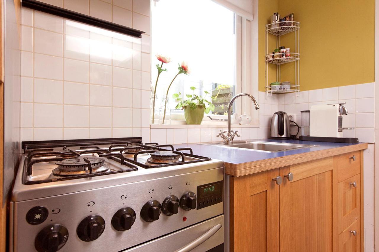Very In Durgerdam, With Private Garden, Free Parking, Pets Allowed Holiday home