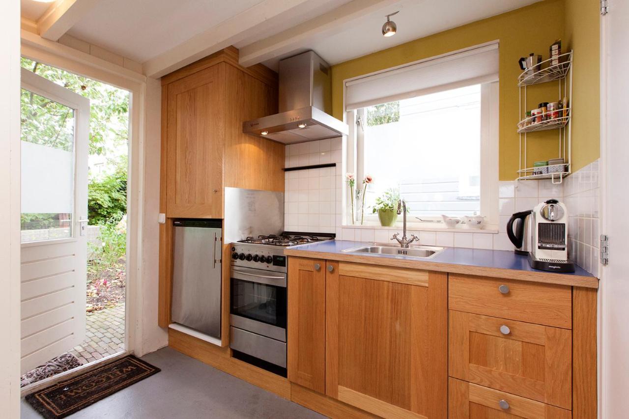 Very In Durgerdam, With Private Garden, Free Parking, Pets Allowed Holiday home *