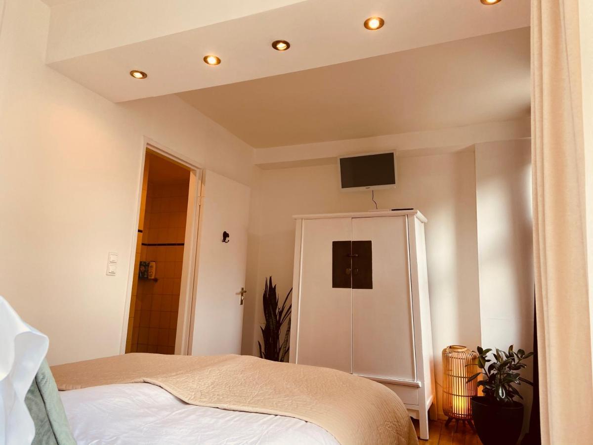 Bed & Breakfast La Vie En Rose Centre Amsterdam