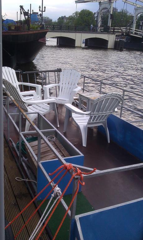 Rent A Houseboat *