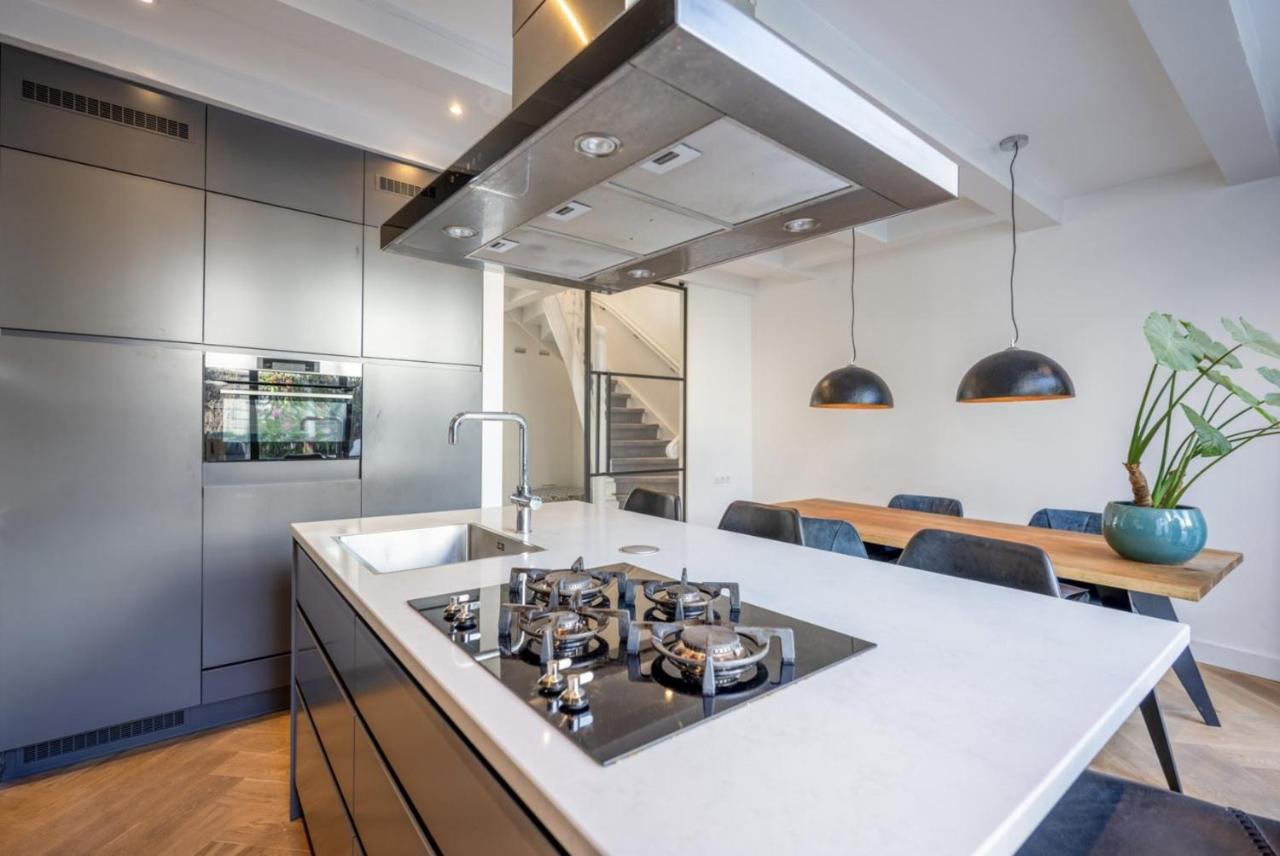 Luxe Suites Roses Bed & Breakfast Amsterdam