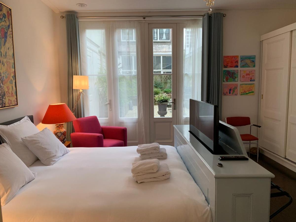 The Old Lady Guest house Amsterdam