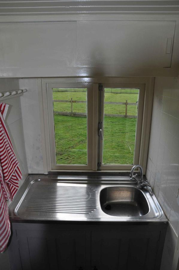 Gypsy Waggon - A On Wheels *