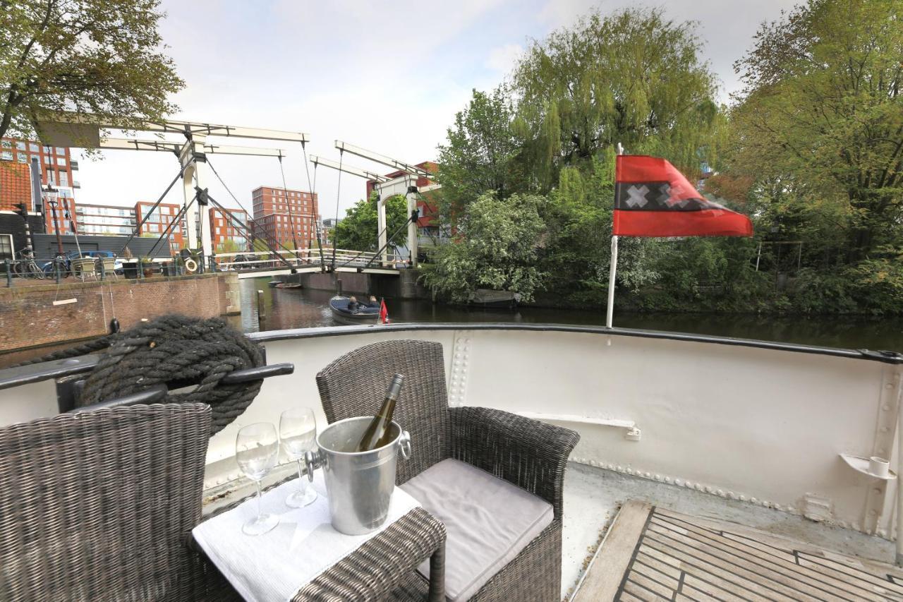 Houseboat Volle Maan Couette-café Amsterdam